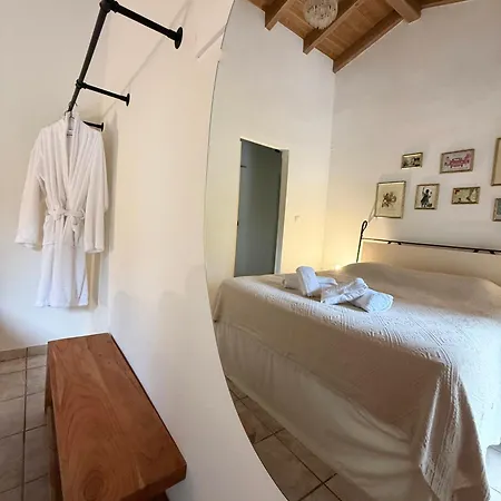 Apartman Pouglia Traditional House